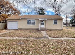 212 Spruce St, Halstead, KS 67056
