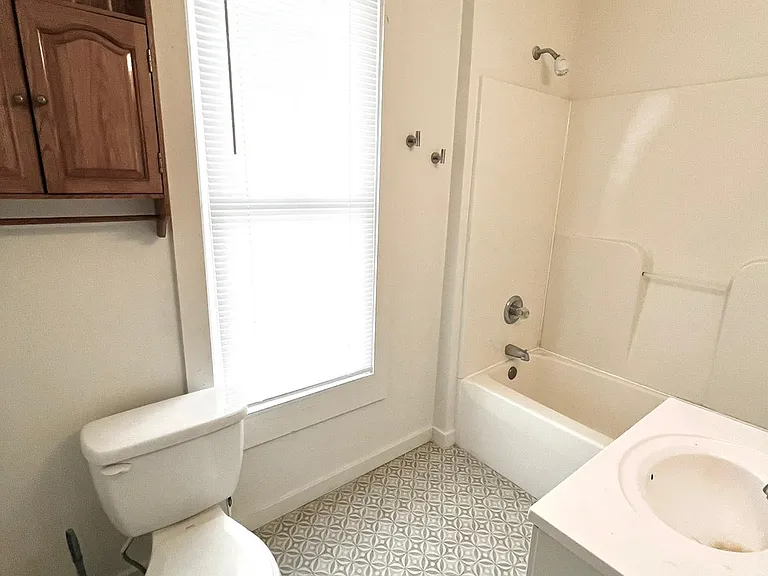 116 S Pine St #2 — Photo 5