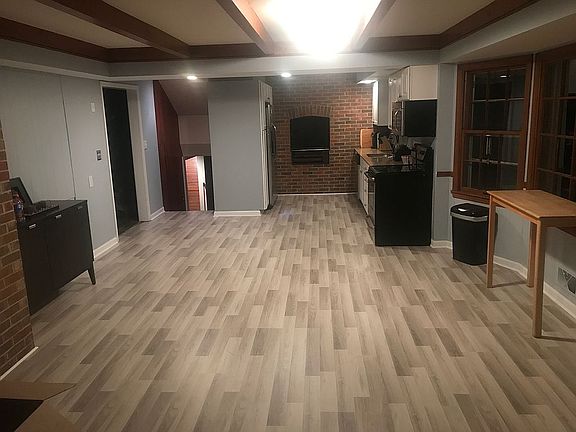 Kitchen / dining