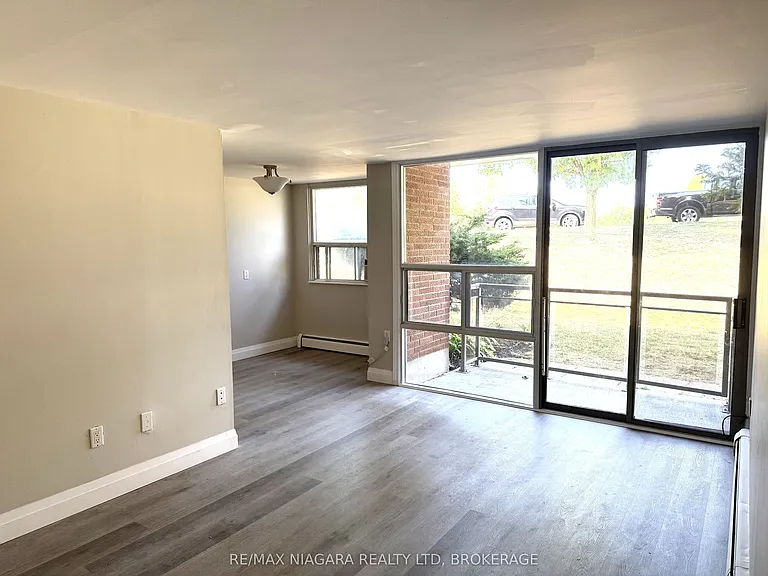 7 Riverview Blvd #104 — Photo 8