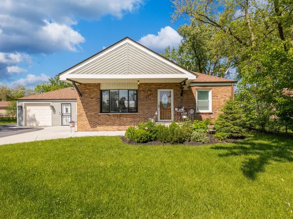 7838 Newland Ave, Burbank, IL 60459