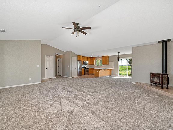 5th image of 12260 Angle Rd