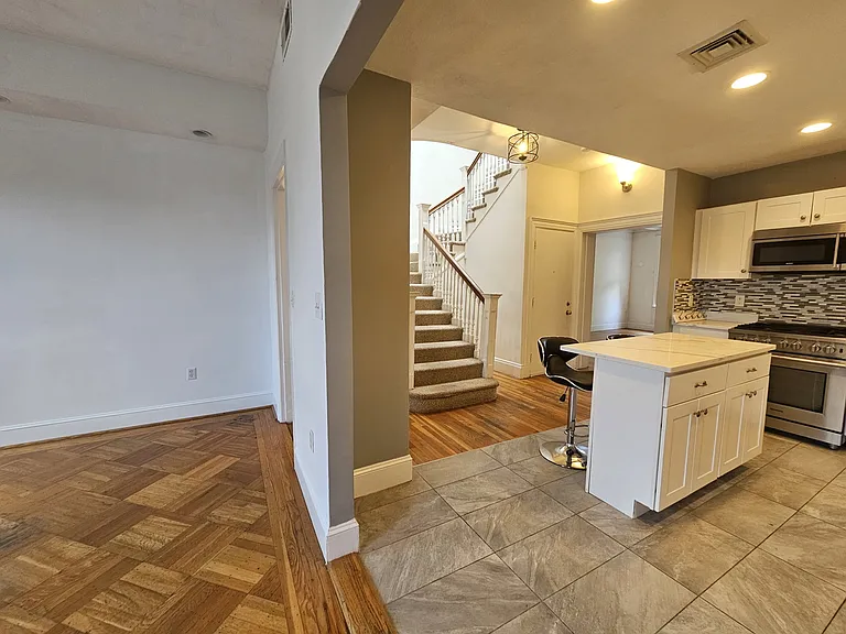 1714 Beacon St #11 — Photo 7