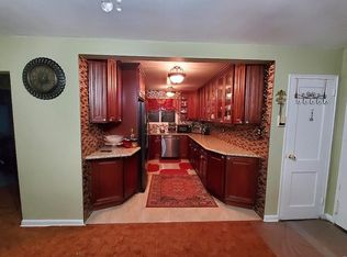 973 Fenwood Dr APT 3, Valley Stream, NY 11580