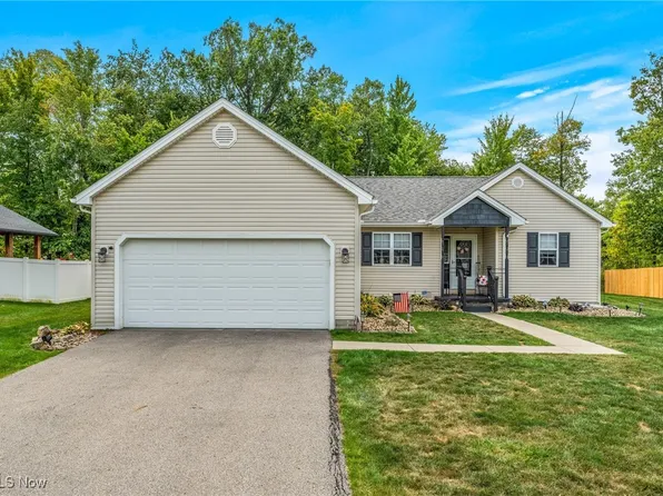 1343 Cross Cv, Youngstown, OH 44515