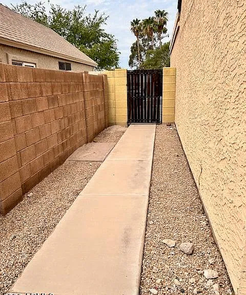 19649 N 11th St — Photo 10