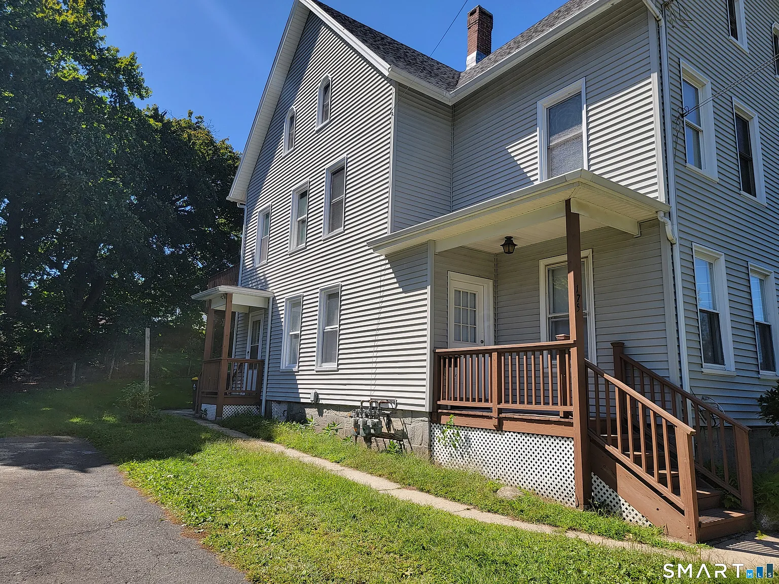 3 bed, 1.5 bath, 1200 sqft, $2,200 — Photo 1
