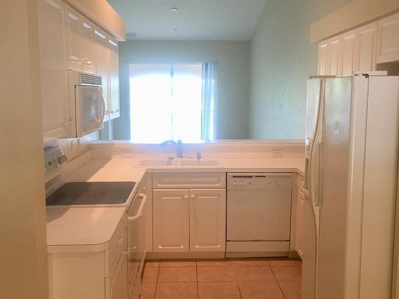 3rd image of 20050 Barletta Ln Unit 221