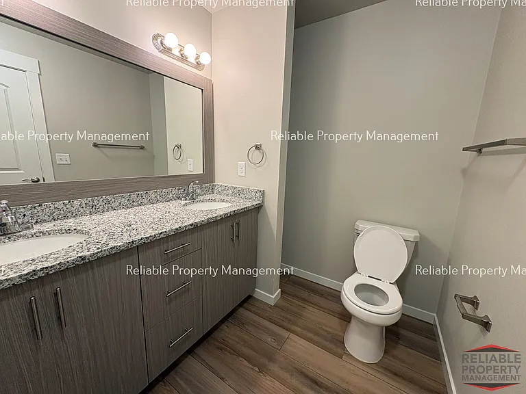 2015 Lawrence Ln #504 — Photo 12