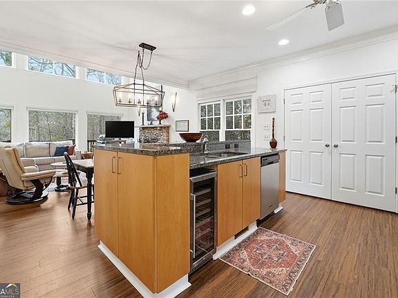 5th image of 10 Chestnut Knoll Point