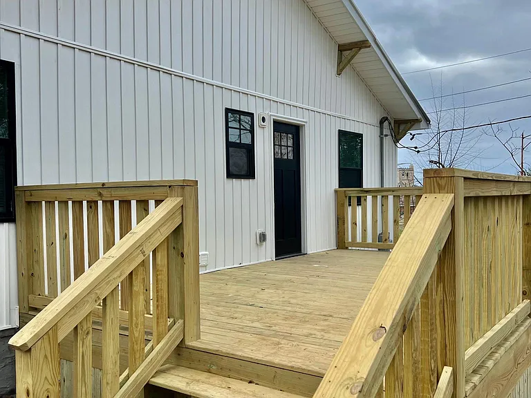 301 Silver Pl — Photo 32