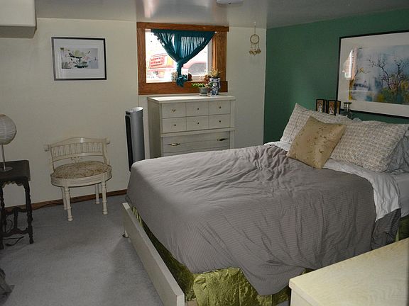 4th image of 8022 12th Ave NW #B