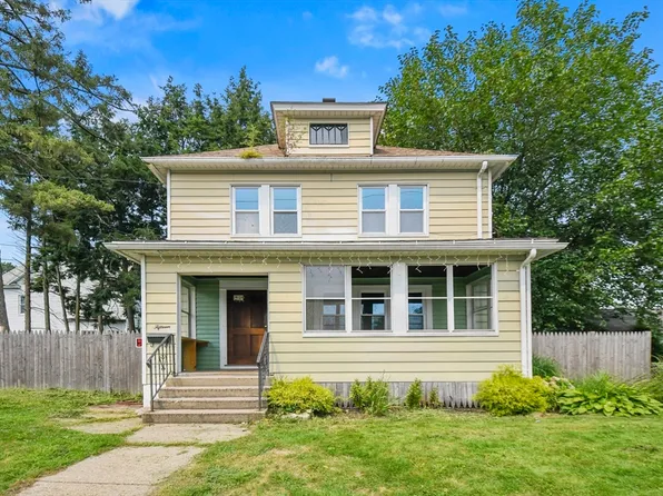 15 Burke Ave, West Springfield, MA 01089
