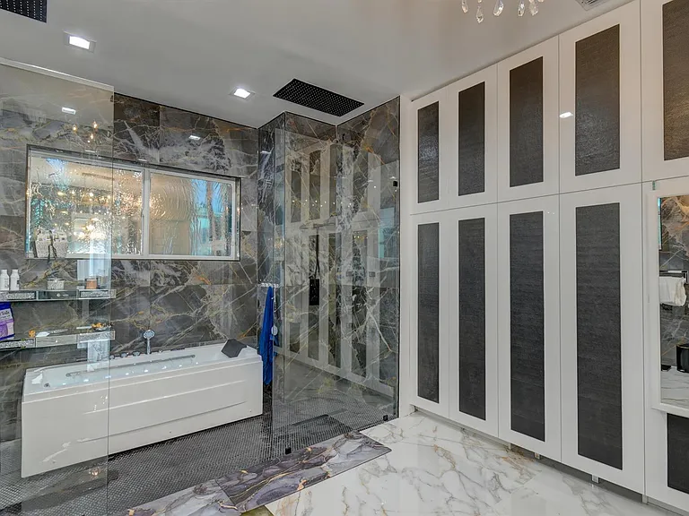 11910 Osprey Point Cir — Photo 44