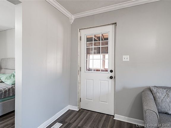 3rd image of 7564 E State Road 160