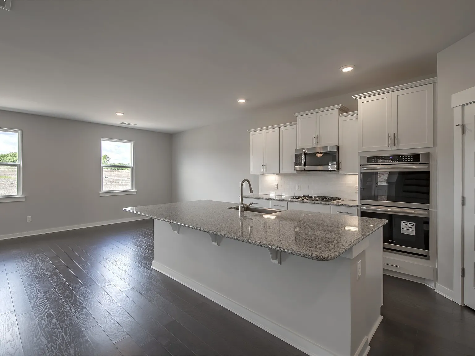 4 bed, 3.5 bath, 3122 sqft, $3,600 — Photo 4