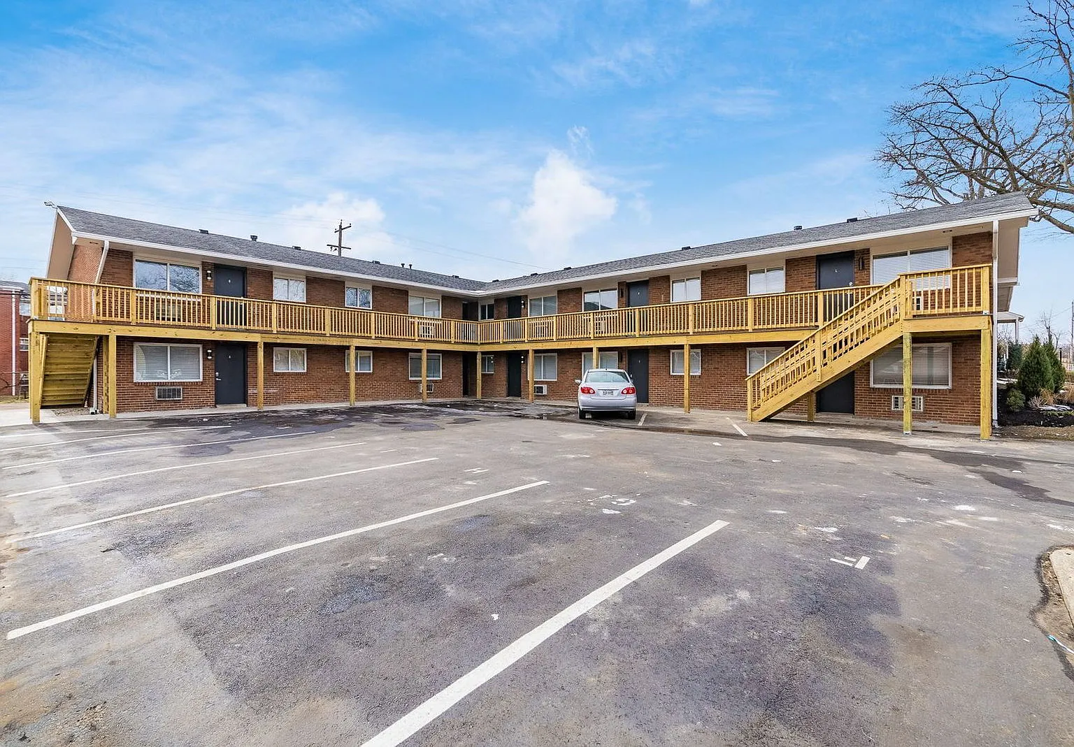 1 bed, 1.0 bath, $899 — Photo 1