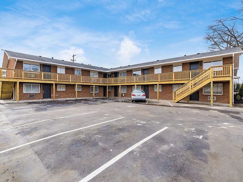 611 Riverview Dr #I