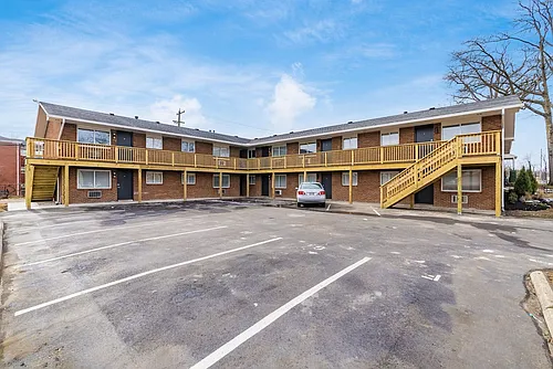 611 Riverview Dr #J Photo 1