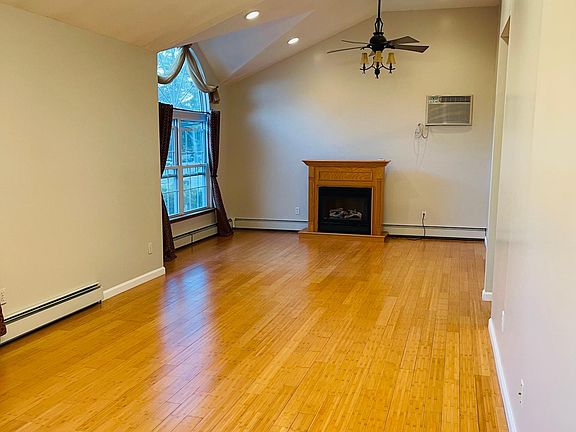 4th image of 16 Vista Ln #2