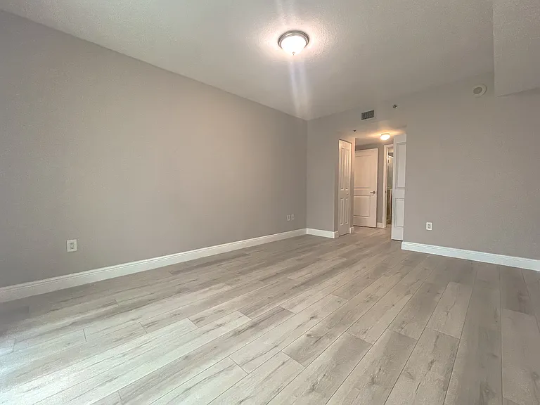 2681 N Flamingo Rd #902S — Photo 11