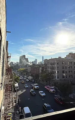 Rented by SERHANT. | media 28