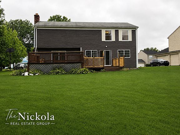 3rd image of 1855 Fleetwood Dr