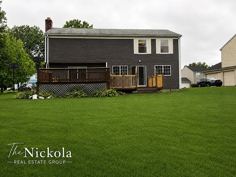 1855 Fleetwood Dr — Photo 3
