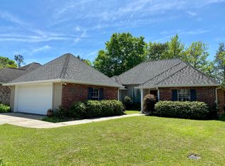 73647 Diamondhead Dr N, Diamondhead, MS 39525