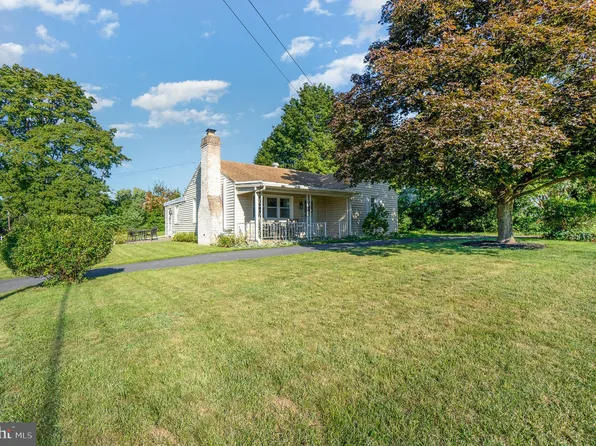 11 Hereford St, Harrisburg, PA 17109