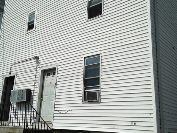 85 Beetle St, New Bedford, MA 02746