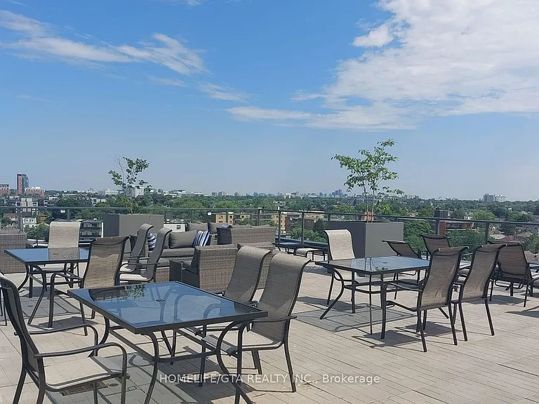 2433 Dufferin St #208 — Photo 42