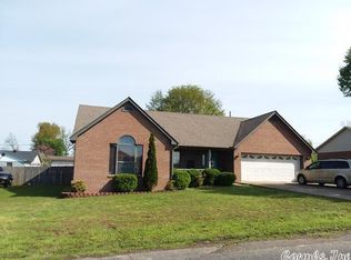 1822 Pinewood Cv, Beebe, AR 72012