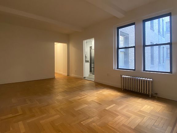 4th image of 321 W 90th St APT 2A