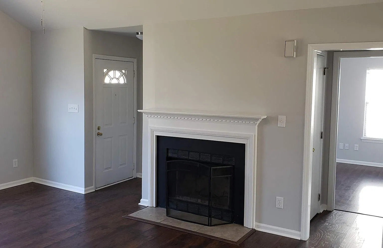 3 bed, 1300 sqft, $1,950 — Photo 4