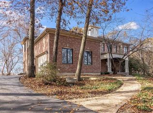 14N302 Highland Ave, Elgin, IL 60124