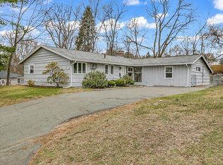 13 Russell St, Peabody, MA 01960
