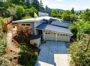 3085 Kincaid St, Eugene, OR 97405