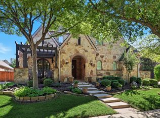 9040 Charles St, Argyle, TX 76226