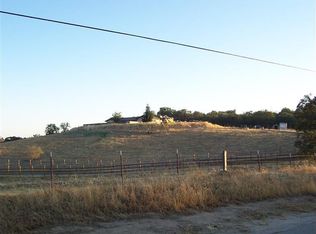 32159 Antelope Ln, Squaw Valley, CA 93675