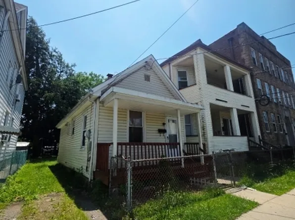 32 Van Winkle Ave, Garfield City, NJ 07026