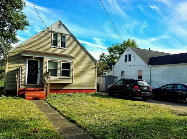 515 Wirt St, Belpre, OH 45714