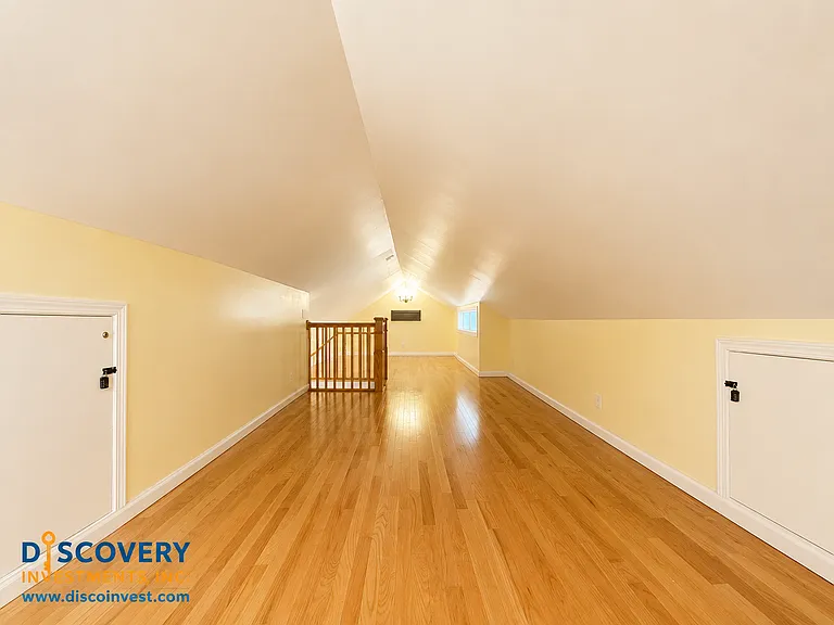 327 San Carlos Ave — Photo 48