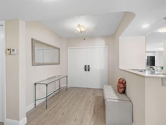 4th image of 4748 S OCEAN Boulevard #2A