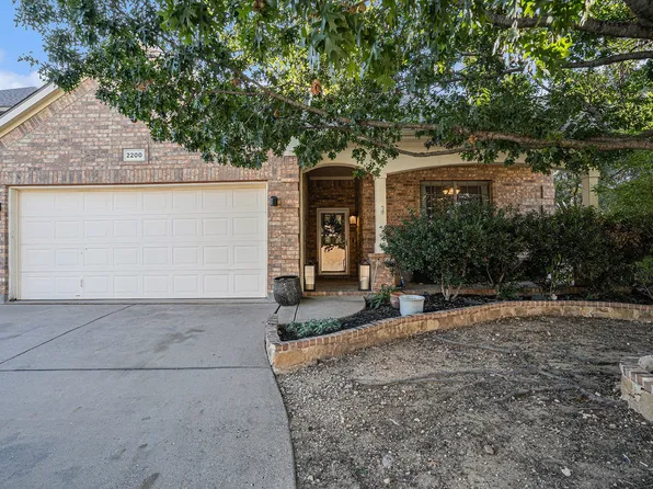2200 Laurel Forest Dr, Fort Worth, TX 76177