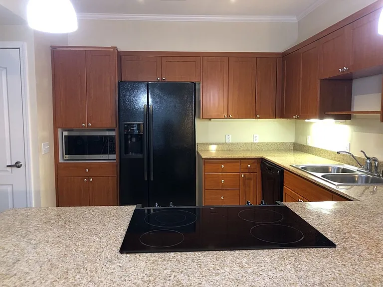 1818 Moore Blvd #214 — Photo 4