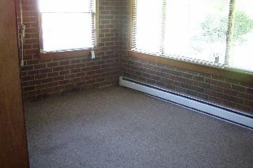2nd image of 1221 Wards Ferry Rd APT 1A