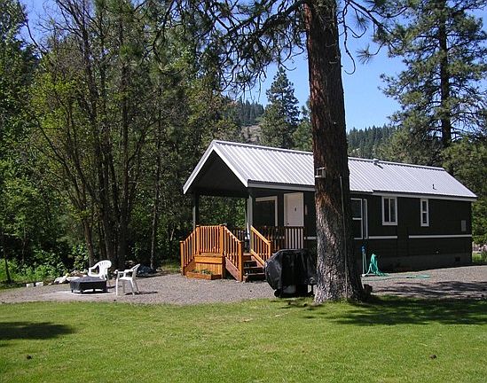 Bear Track Bungalow