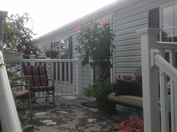 Front deck