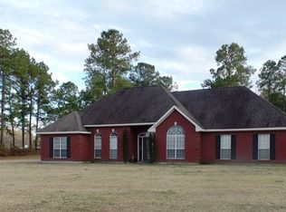 195 Miles Rd, Lufkin, TX 75901